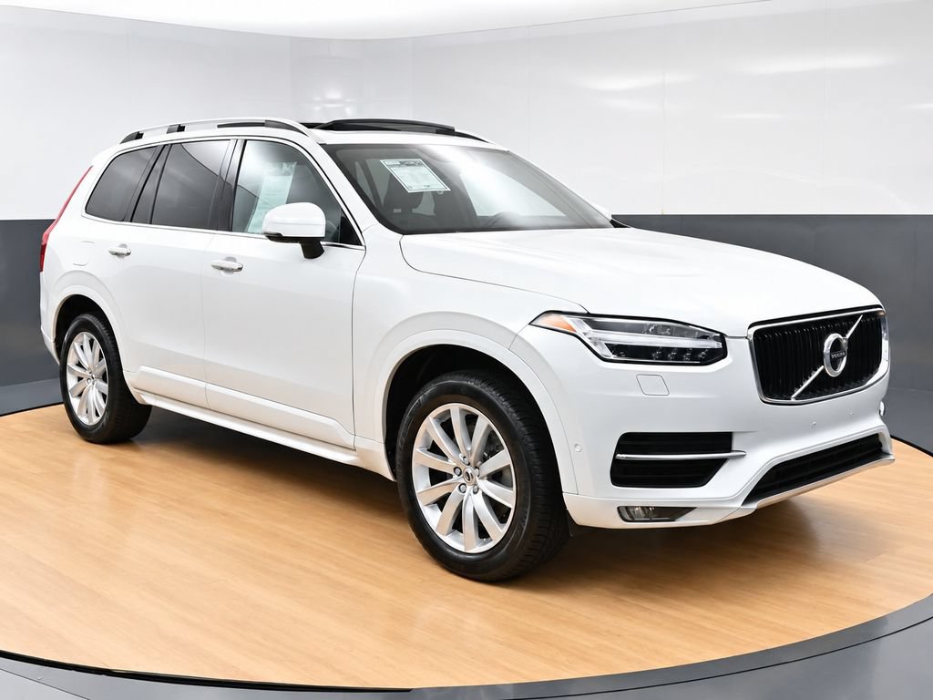 Used 2018 Volvo XC90 T6 Momentum w/ Convenience Package AWD/4WD image 3