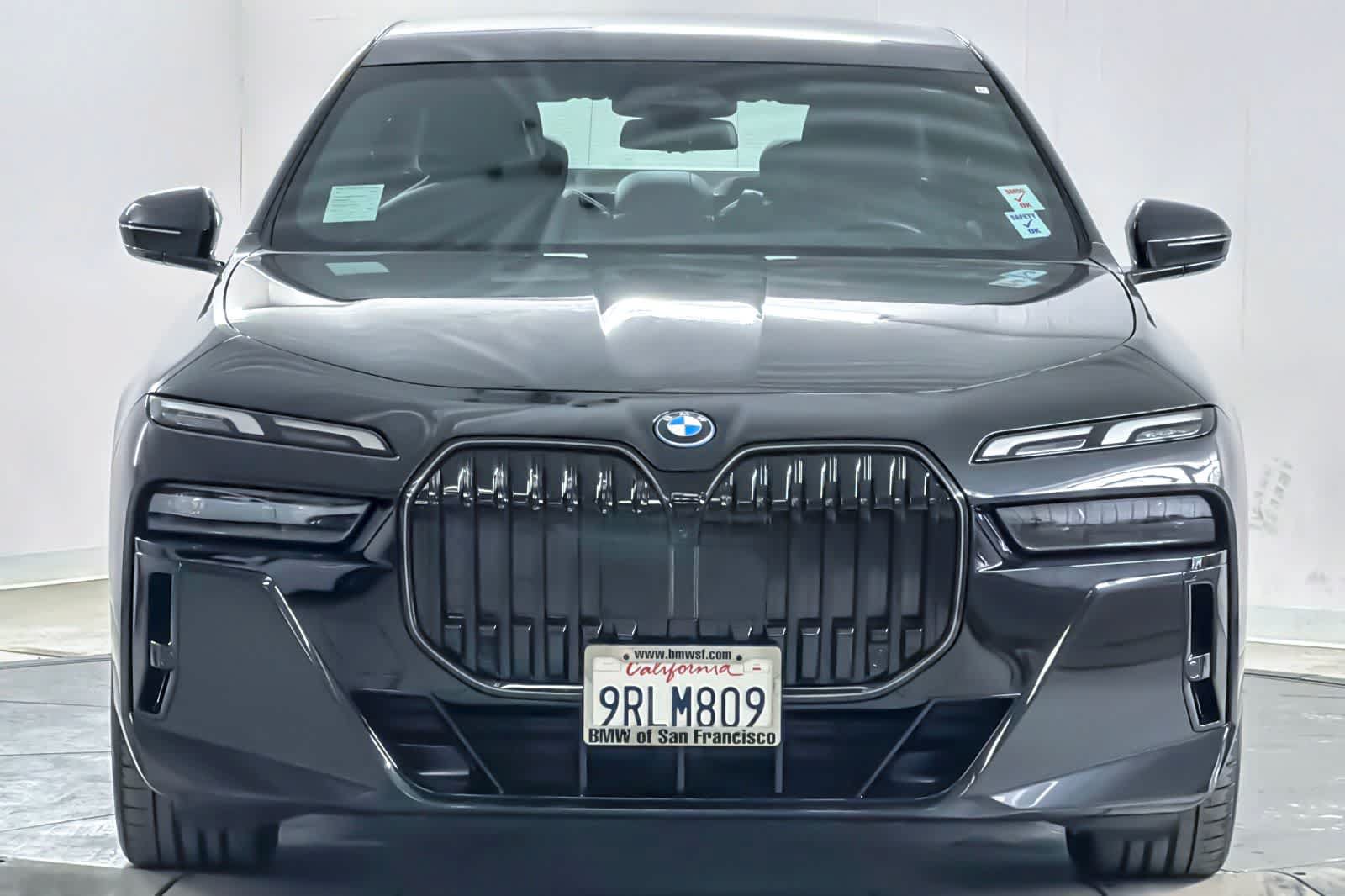 Used 2025 BMW i7 xDrive60 AWD/4WD image 10