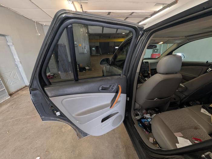 Used 2006 Saturn Vue AWD V6 image 24