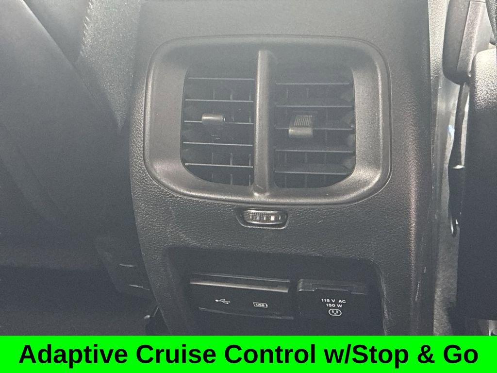 Used 2019 Jeep Cherokee Limited w/ Luxury Group FWD image 11