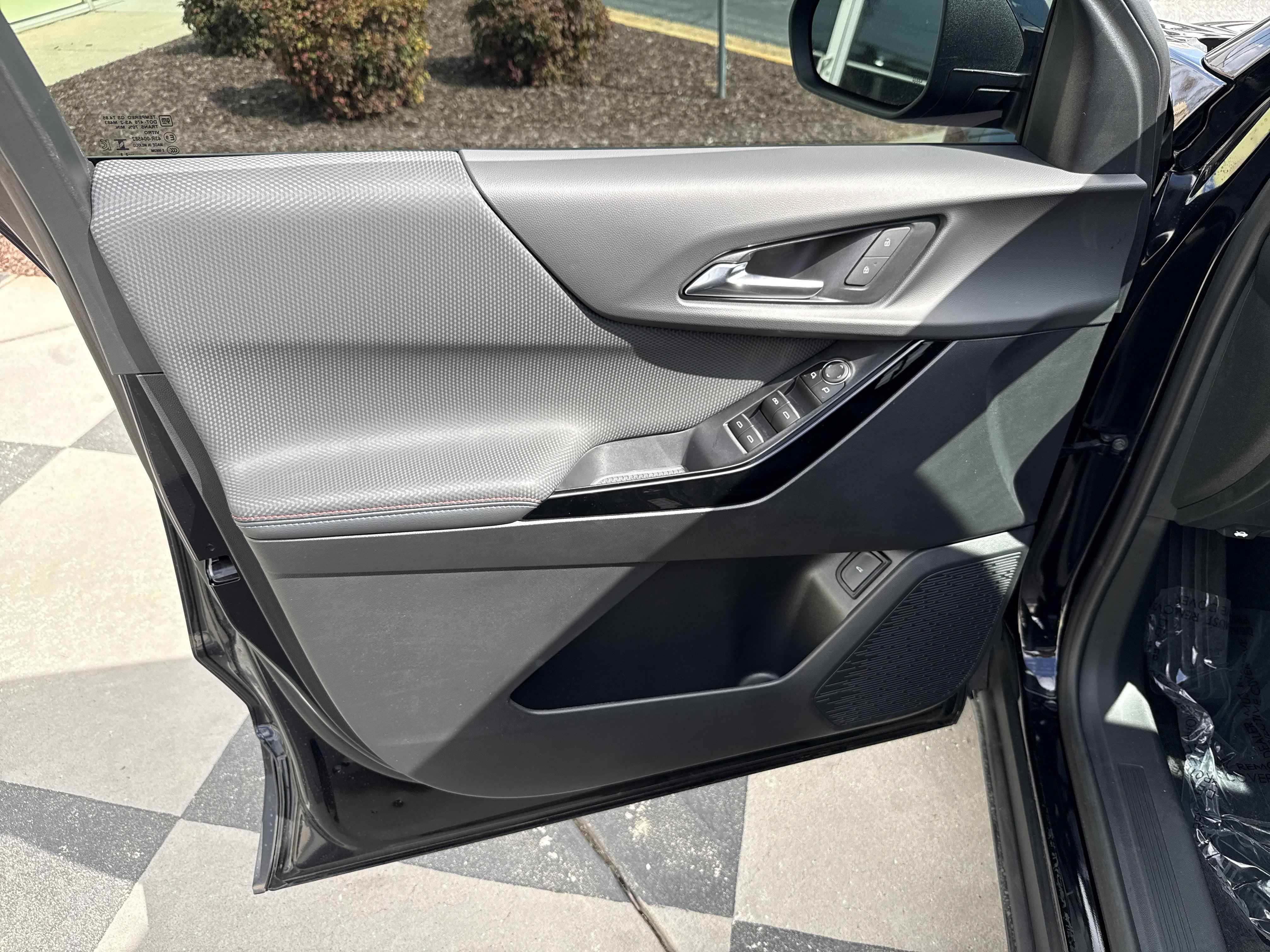 Used 2026 Chevrolet Equinox RS w/ Safety and Technology Package image 14