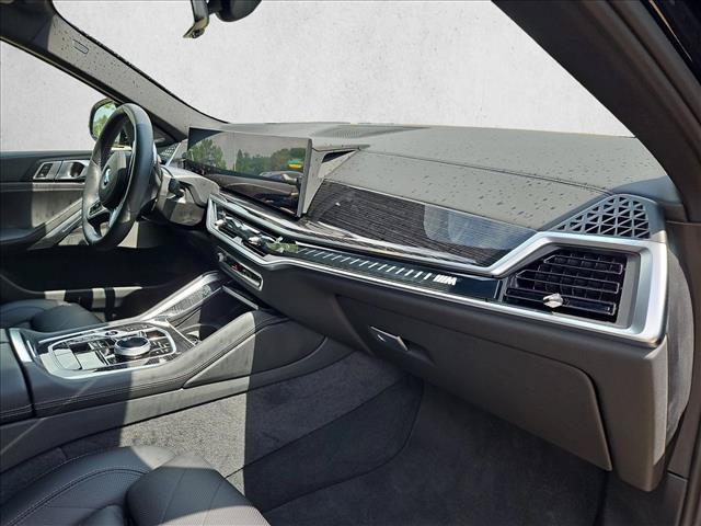 Used 2025 BMW X6 M60i AWD/4WD image 21