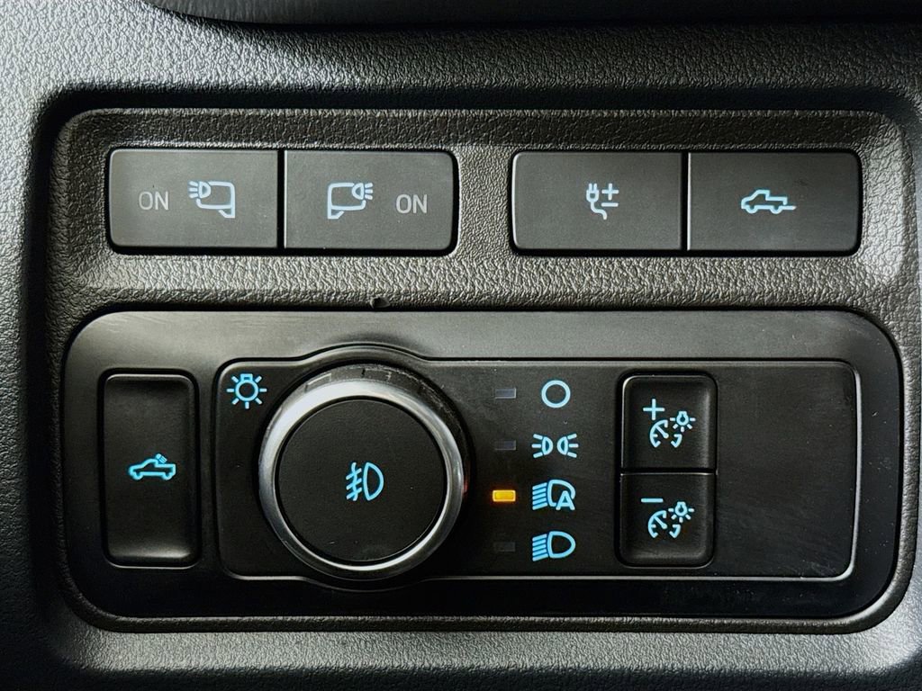 Used 2024 Ford F350 Platinum image 9