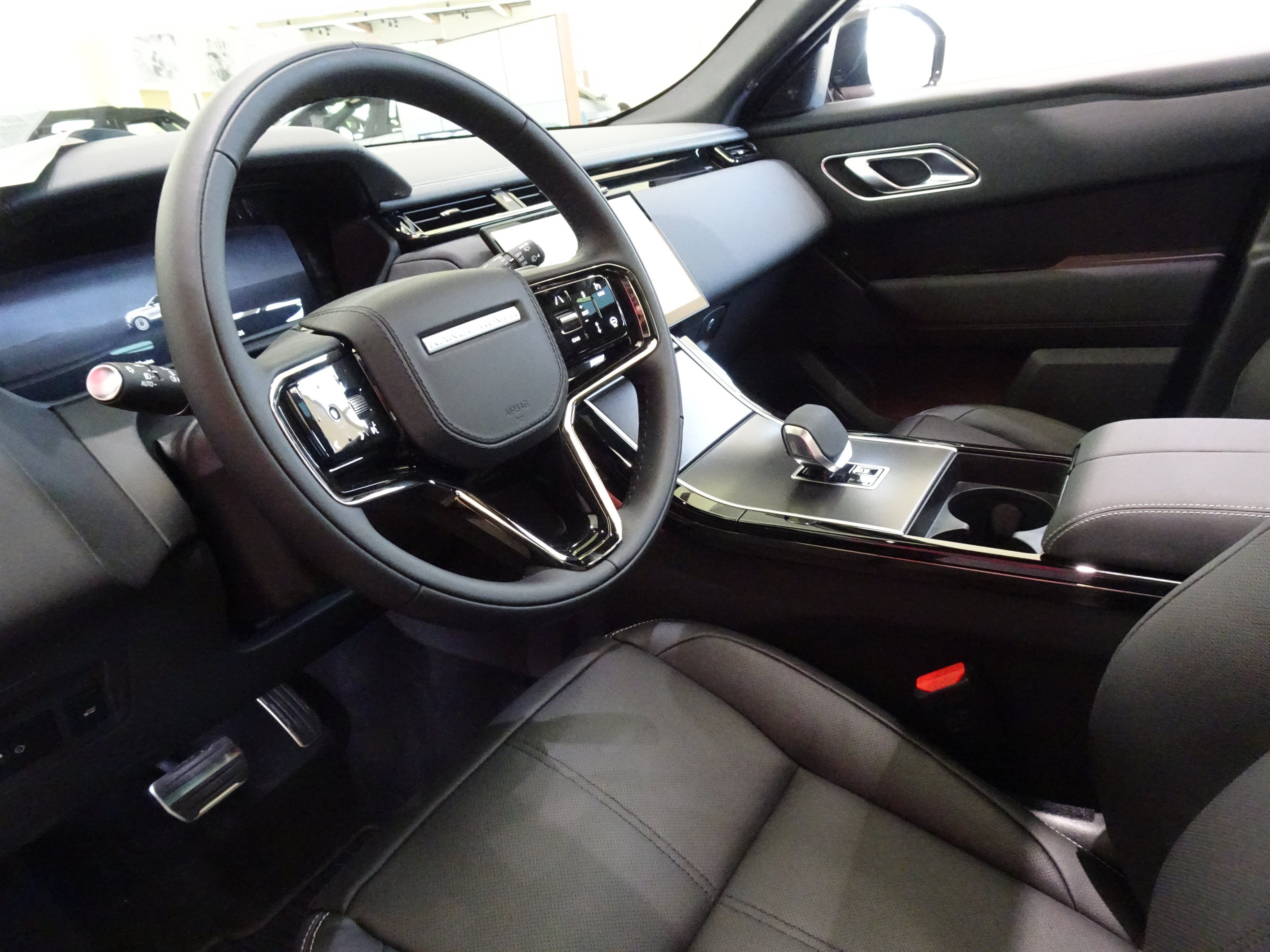 New 2026 Land Rover Range Rover Velar Belgravia AWD/4WD image 15