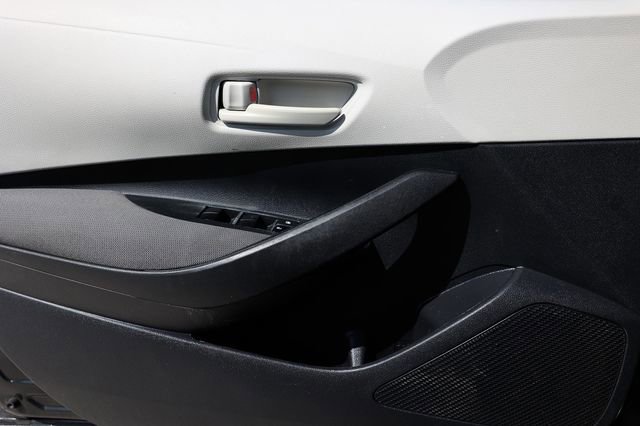 Used 2022 Toyota Corolla LE image 42