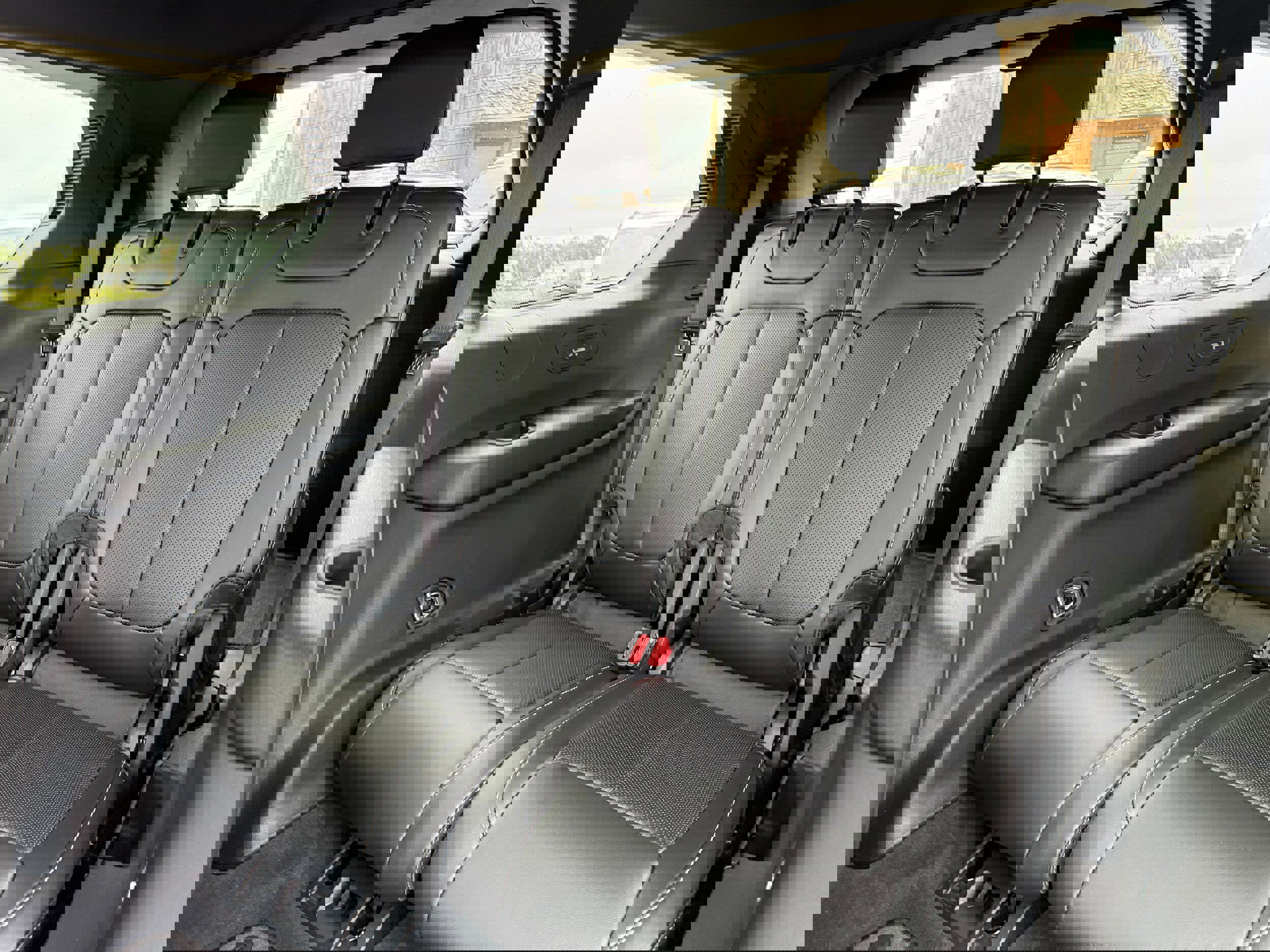 New 2025 Jeep Grand Cherokee L Limited w/ Luxury Tech Group II image 13