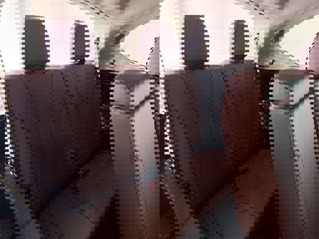 Used 2022 Acura MDX SH-AWD w/ Advance Package image 23