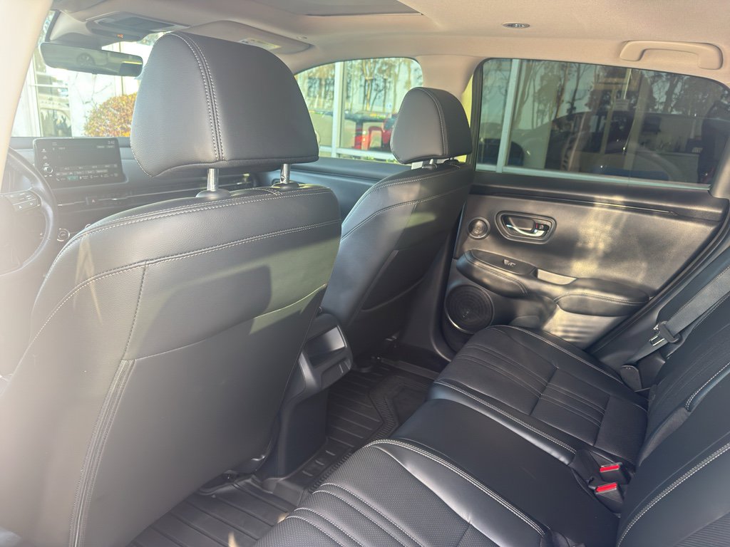 Used 2023 Honda HR-V EX-L image 7