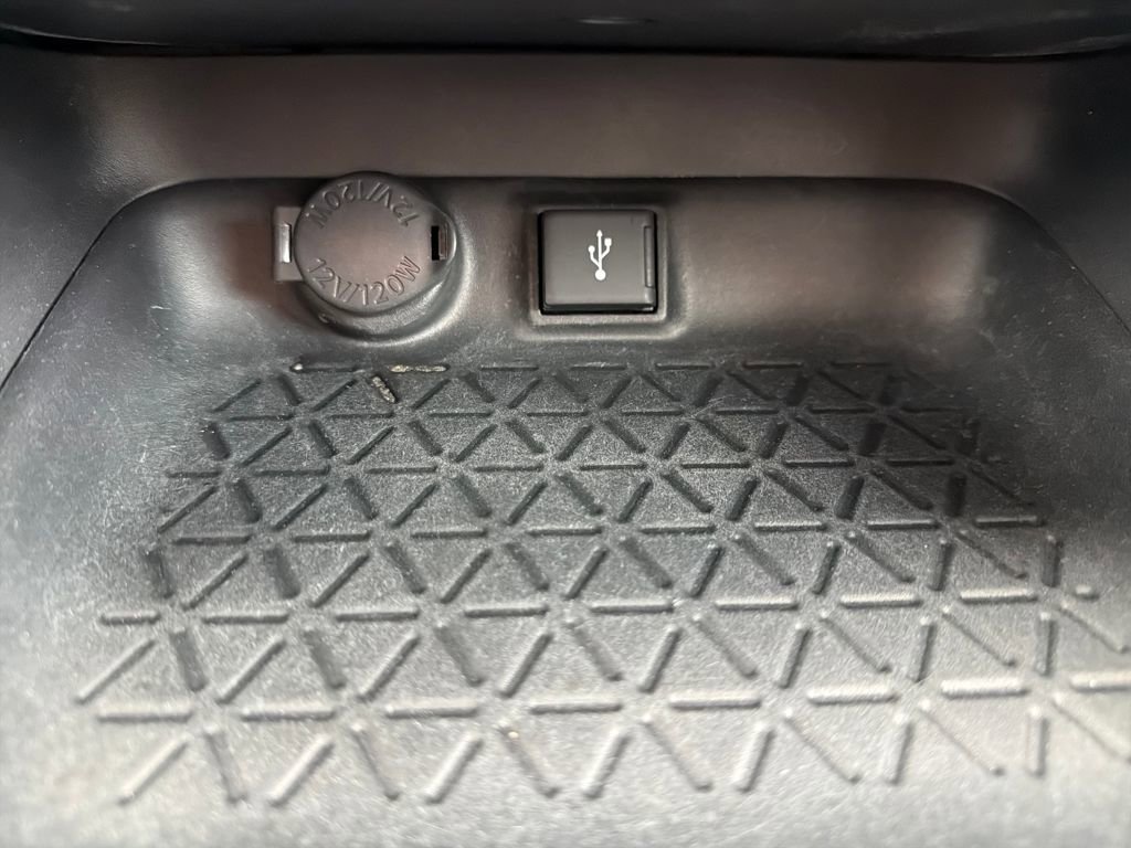 Used 2020 Toyota RAV4 XLE w/ Convenience Package AWD/4WD image 44