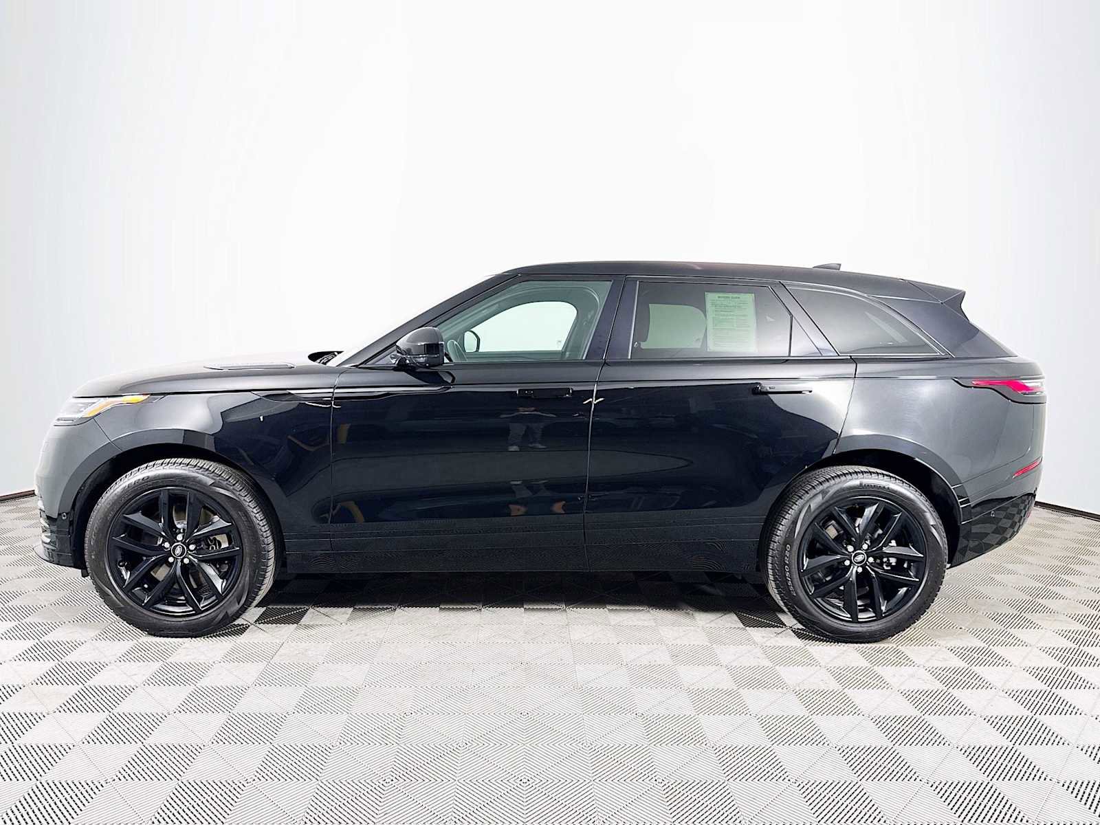 Used 2026 Land Rover Range Rover Velar Dynamic SE AWD/4WD image 8