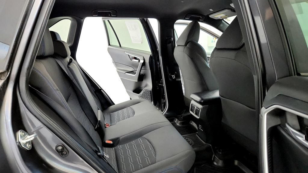 Used 2023 Toyota RAV4 SE AWD/4WD image 18