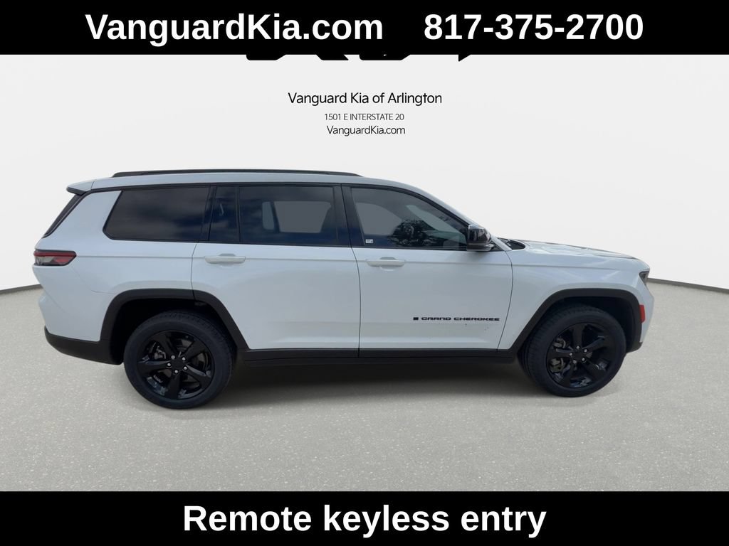Used 2022 Jeep Grand Cherokee L Laredo RWD image 10