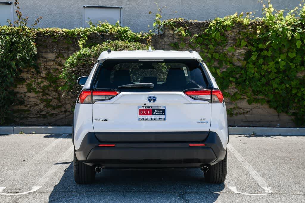 Used 2023 Toyota RAV4 LE image 7