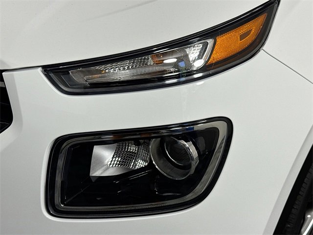 New 2025 Hyundai Venue SEL image 3