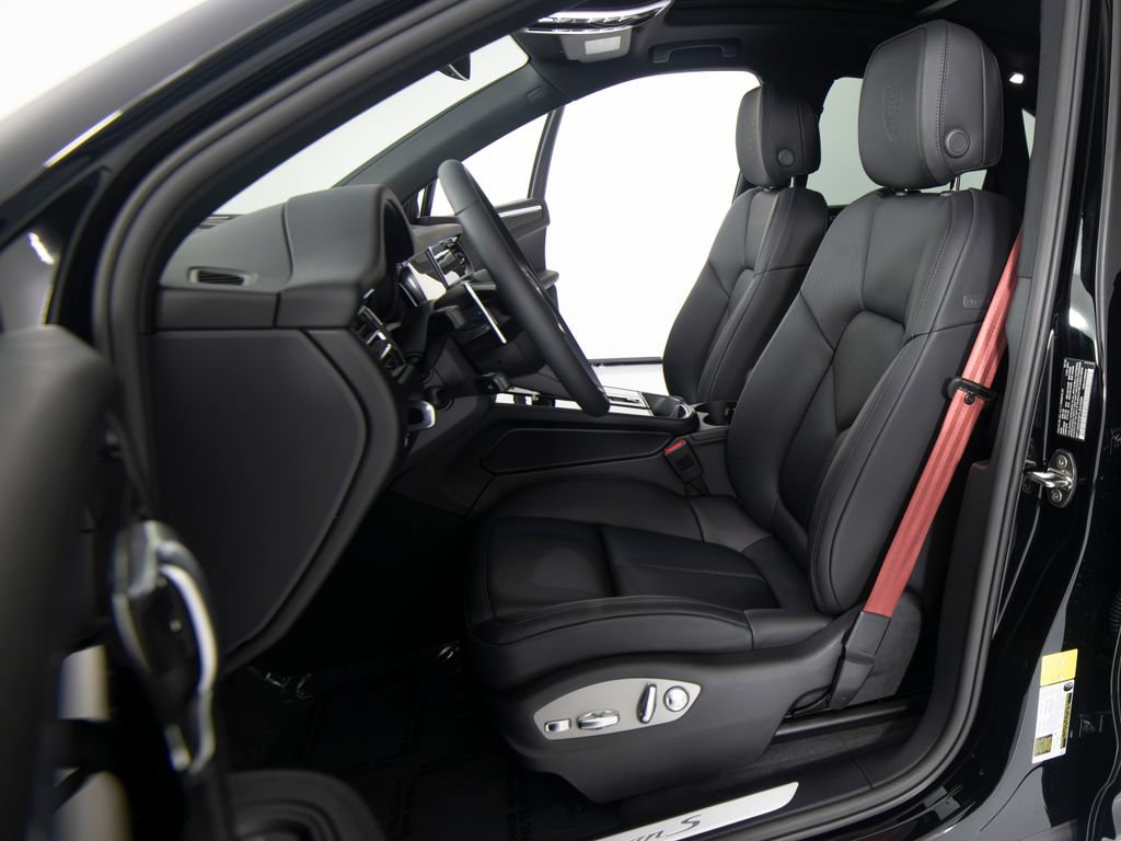 New 2026 Porsche Macan S AWD/4WD image 16