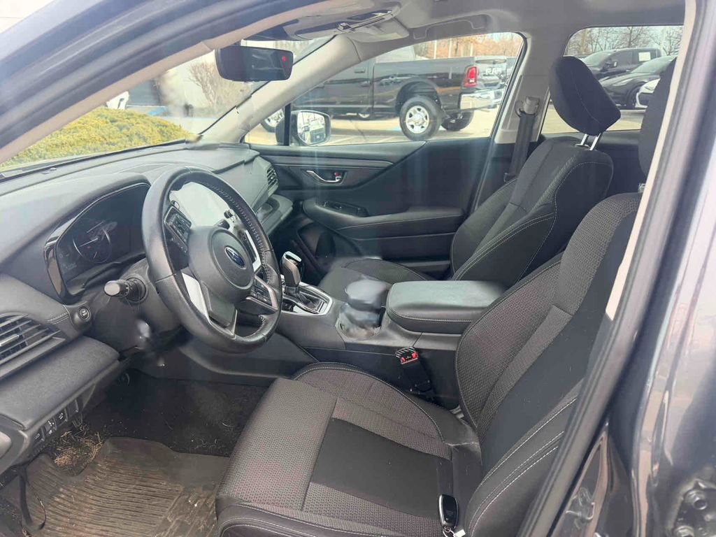 Used 2023 Subaru Outback Premium image 11