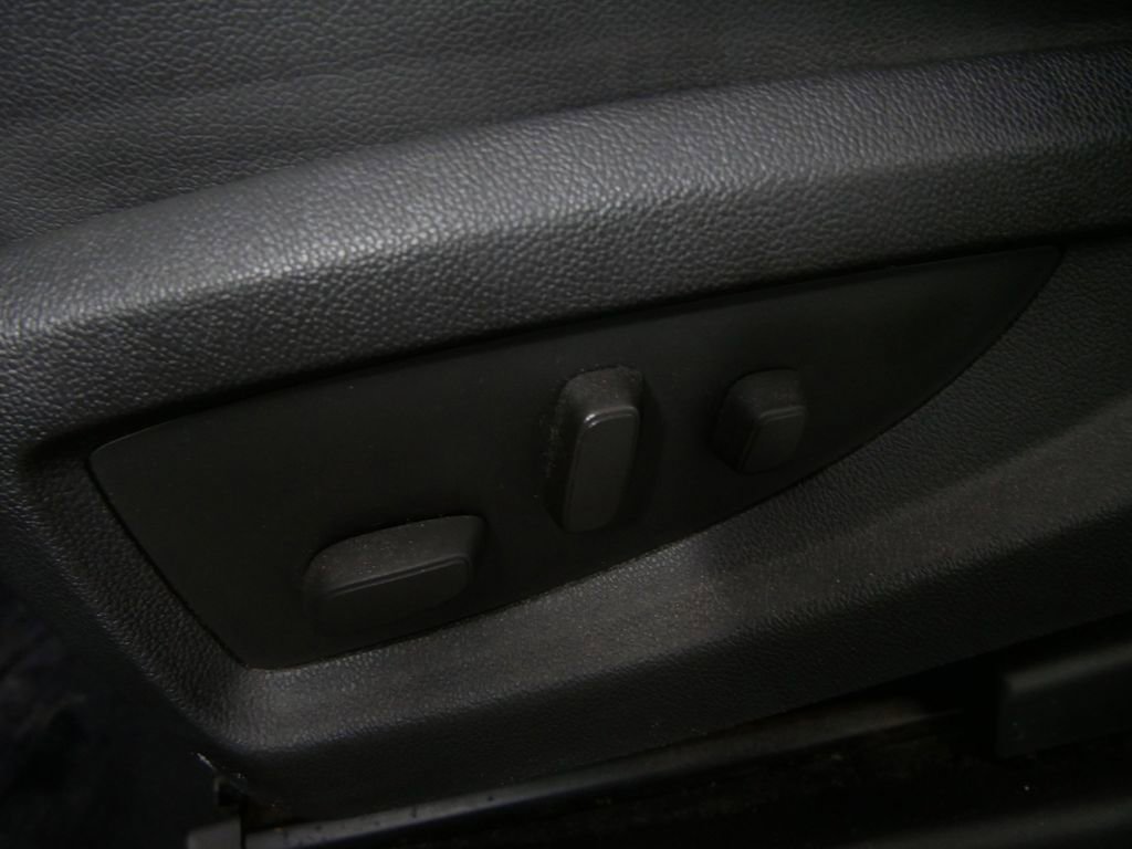 Used 2014 GMC Sierra 1500 SLT w/ SLT Crew Cab Value Package image 18