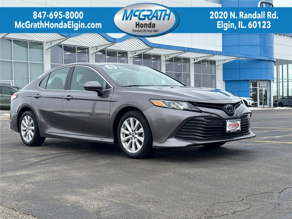 Used 2019 Toyota Camry LE image 1