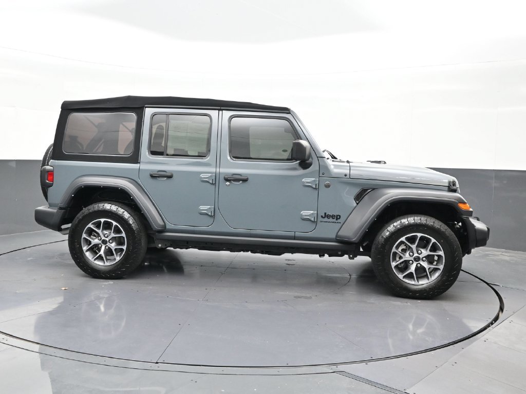 Used 2024 Jeep Wrangler Unlimited Sport AWD/4WD image 7
