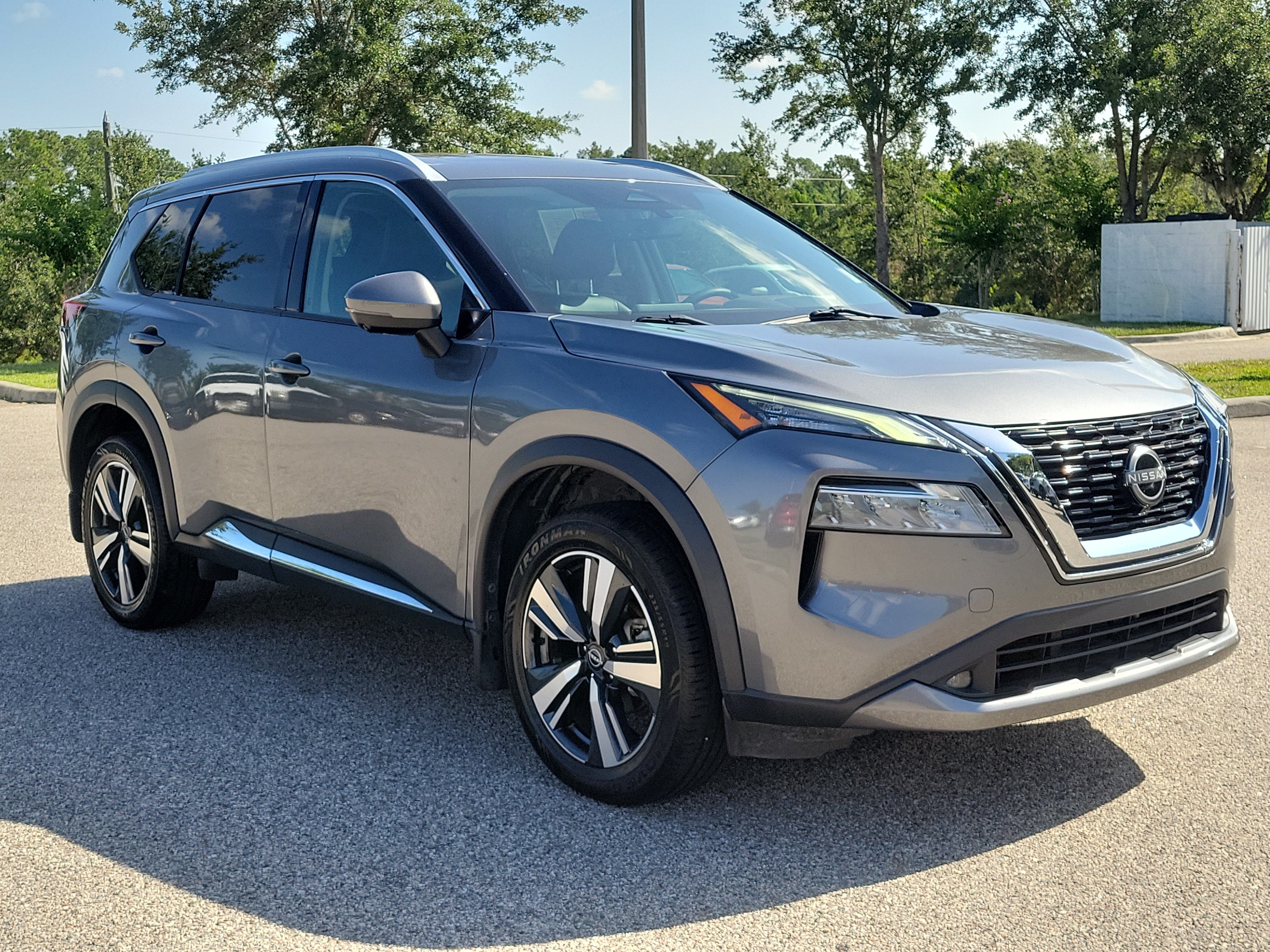 Certified 2022 Nissan Rogue SL FWD image 3