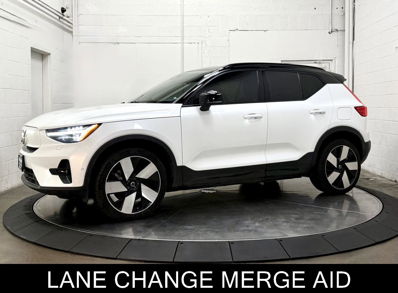 Used 2023 Volvo XC40 Recharge Ultimate w/ Protection Package Premier image 4