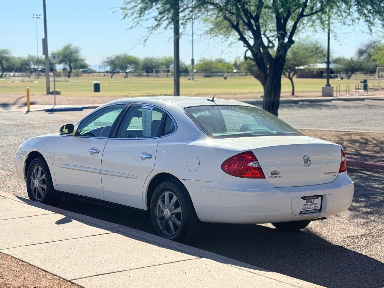 Used 2007 Buick LaCrosse CX FWD image 3