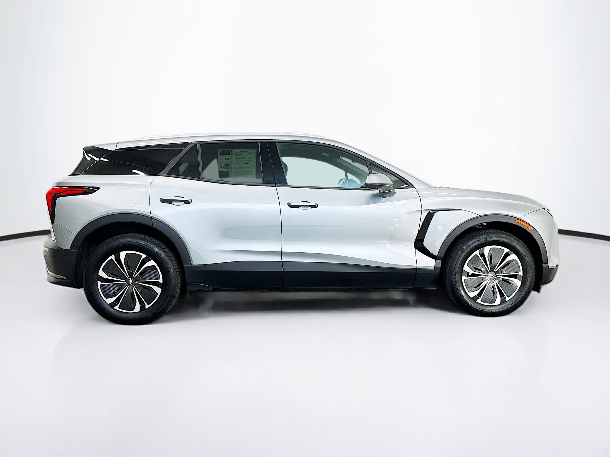 Used 2024 Chevrolet Blazer EV LT AWD/4WD image 10