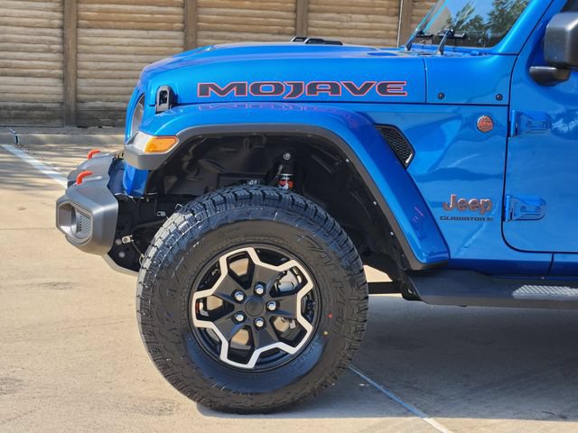 Used 2023 Jeep Gladiator Mojave AWD/4WD image 16