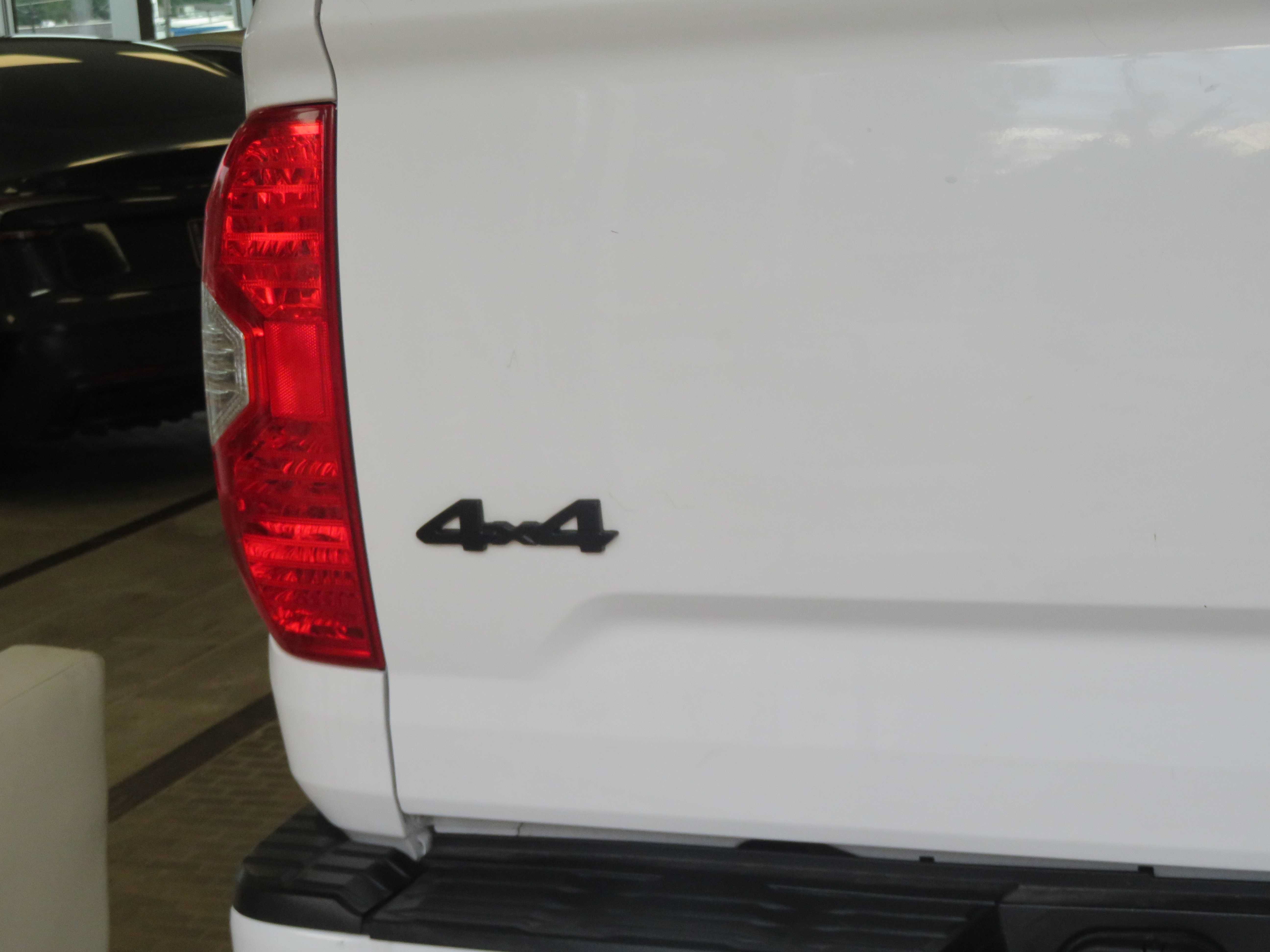 Used 2018 Toyota Tundra SR5 w/ SR5 Upgrade Package AWD/4WD image 71