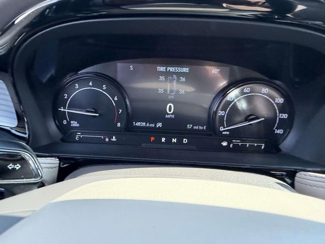 Used 2022 Lincoln Corsair AWD w/ Equipment Group 101A image 24