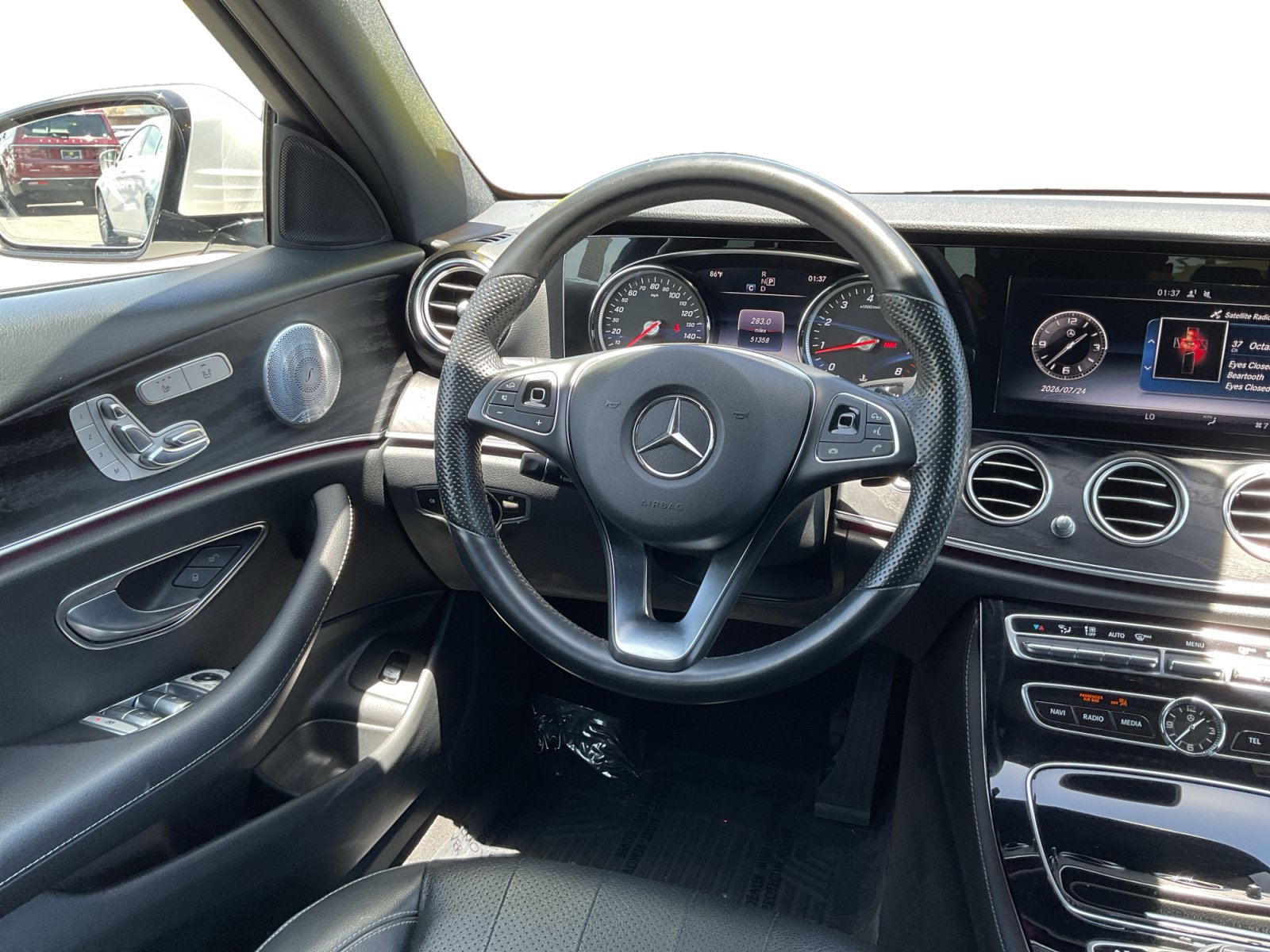 Used 2017 Mercedes-Benz E 300 image 11
