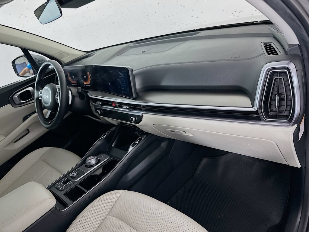 Used 2025 Kia Sorento EX w/ EX Panoramic Sunroof Package FWD image 30