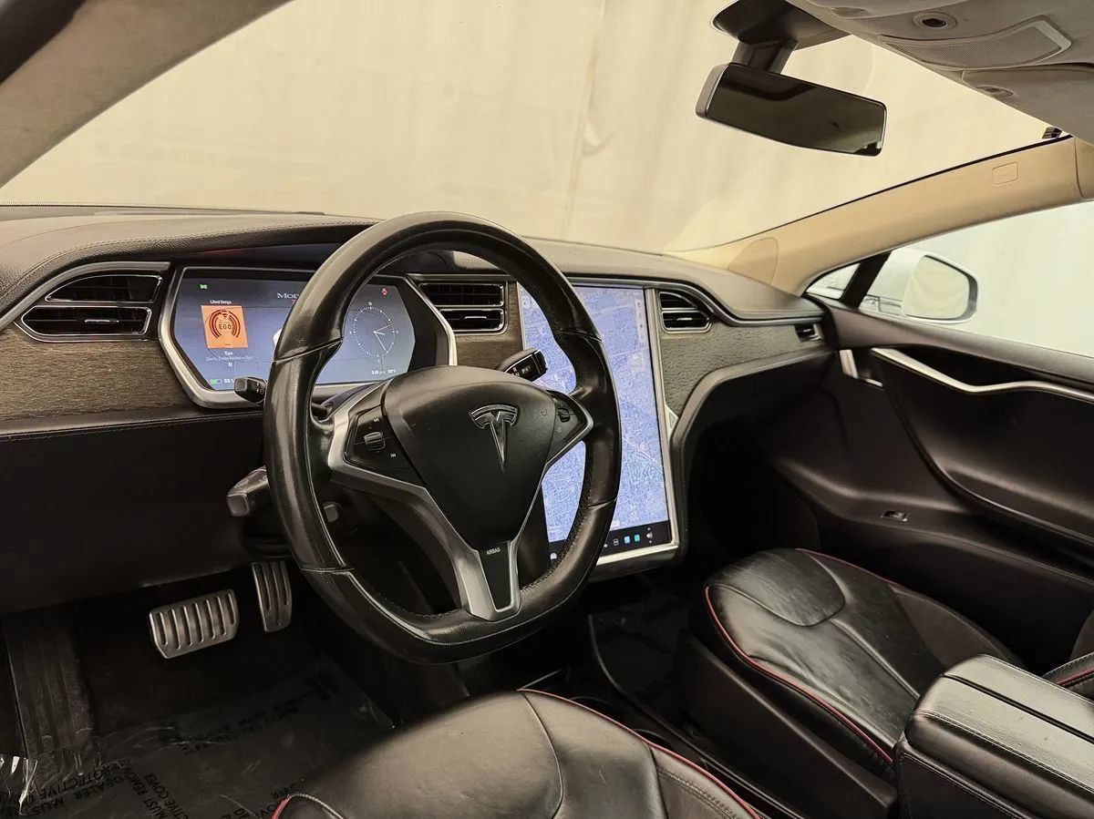 Used 2013 Tesla Model S Performance RWD image 8