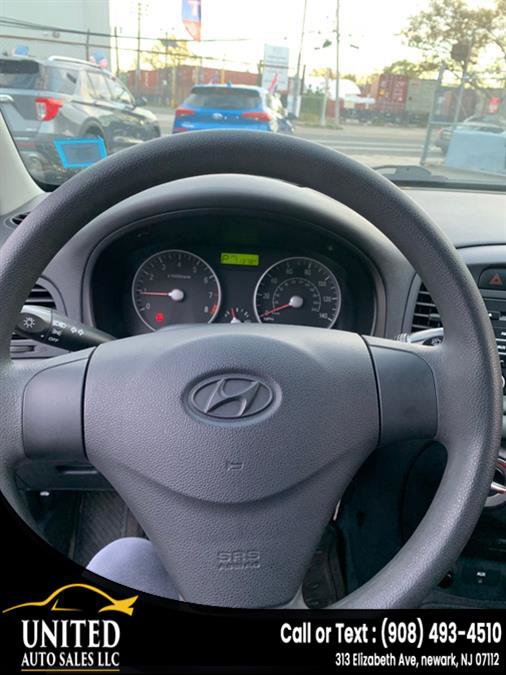 Used 2008 Hyundai Accent GS image 13