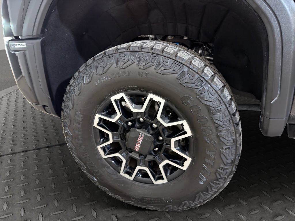 Used 2026 GMC Sierra 2500 AT4X AWD/4WD image 23