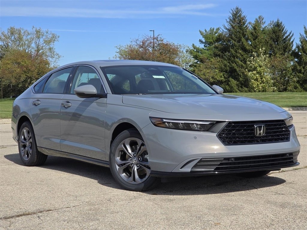 New 2025 Honda Accord EX-L image 2