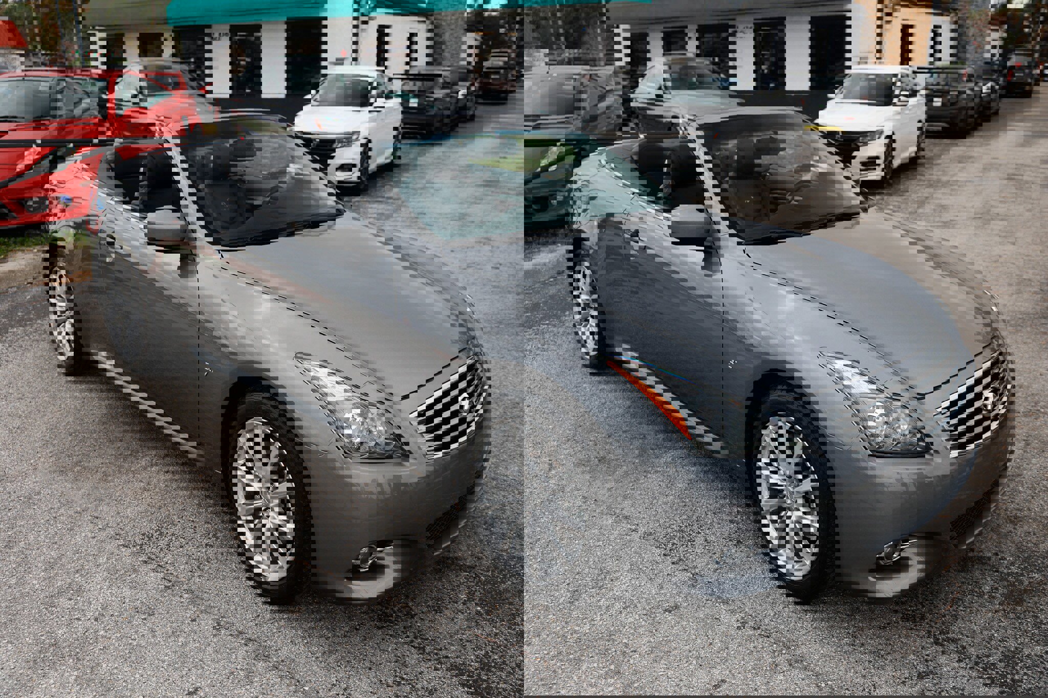 Used 2014 INFINITI Q60 Convertible w/ Premium Package image 20