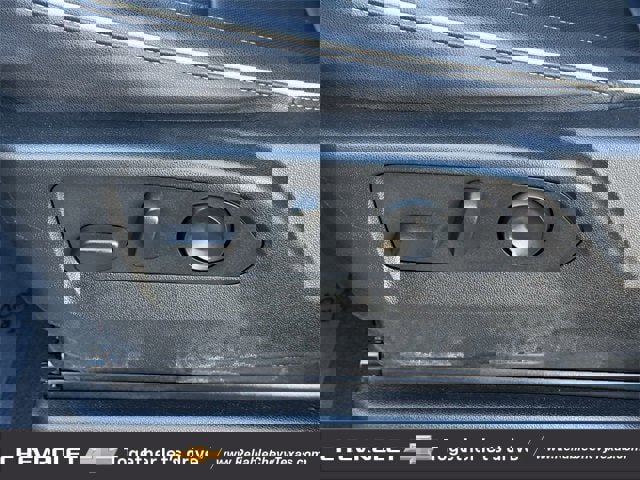 Used 2023 Chevrolet Suburban Premier image 29