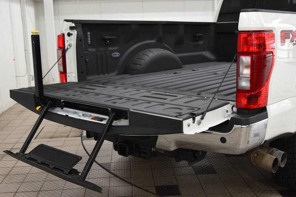 Used 2022 Ford F350 Lariat w/ Lariat Ultimate Package AWD/4WD image 22