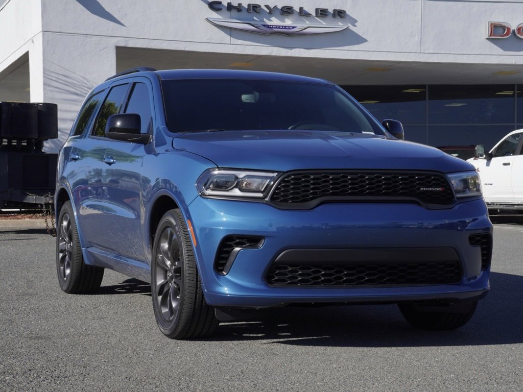 Used 2025 Dodge Durango GT w/ Blacktop Package image 2