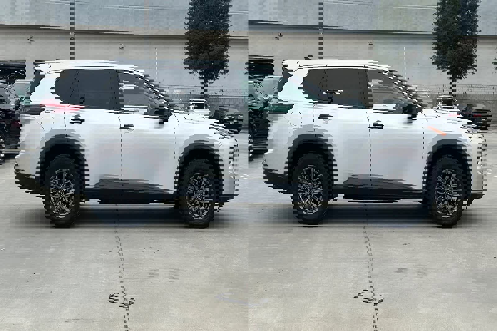 Used 2024 Nissan Rogue S image 9