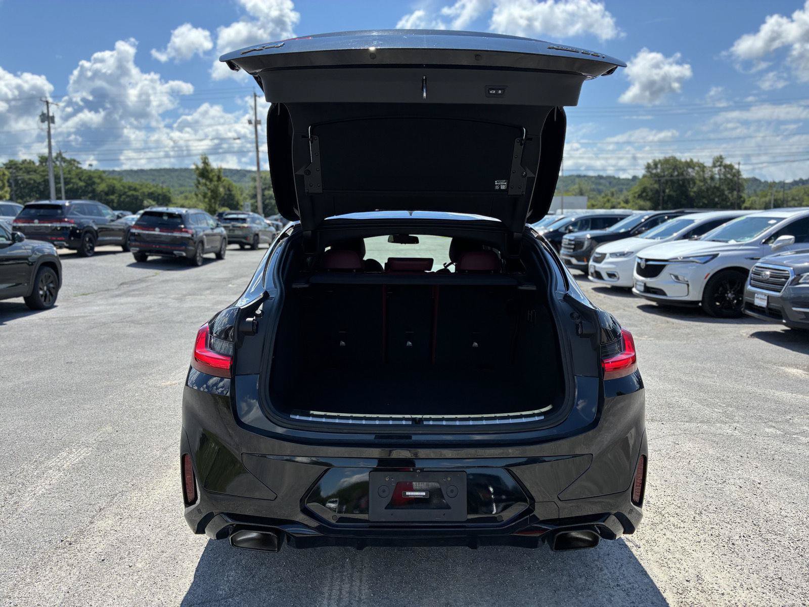 Used 2022 BMW X4 xDrive30i AWD/4WD image 9