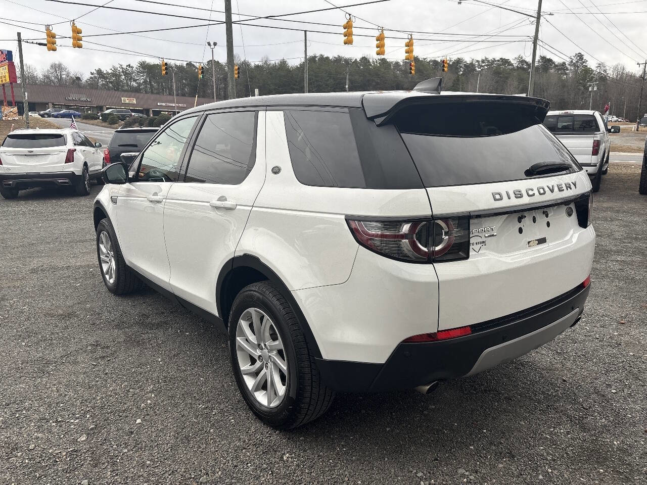Used 2017 Land Rover Discovery Sport HSE image 9