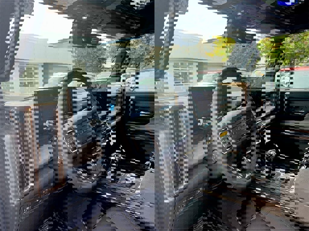 New 2025 GMC Hummer EV 2X image 10