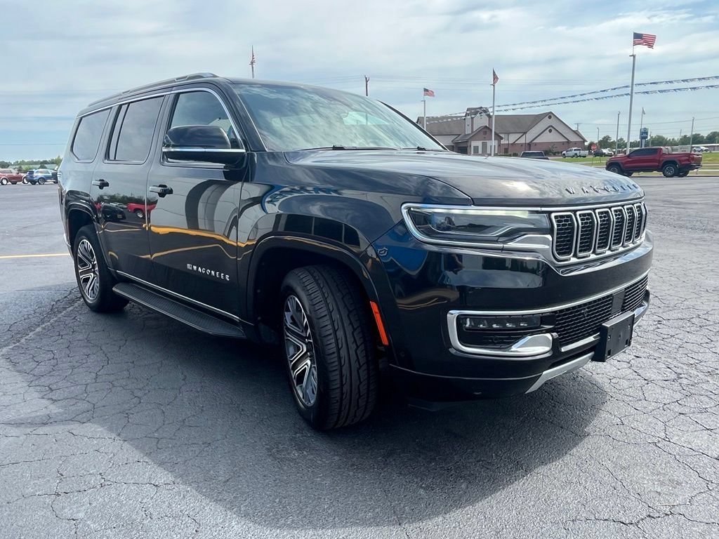 Used 2024 Jeep Wagoneer Series II w/ Flexible Seating Group AWD/4WD image 7