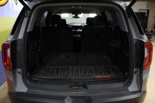 Certified 2023 GMC Acadia SLE w/ Driver Convenience Package FWD image 5