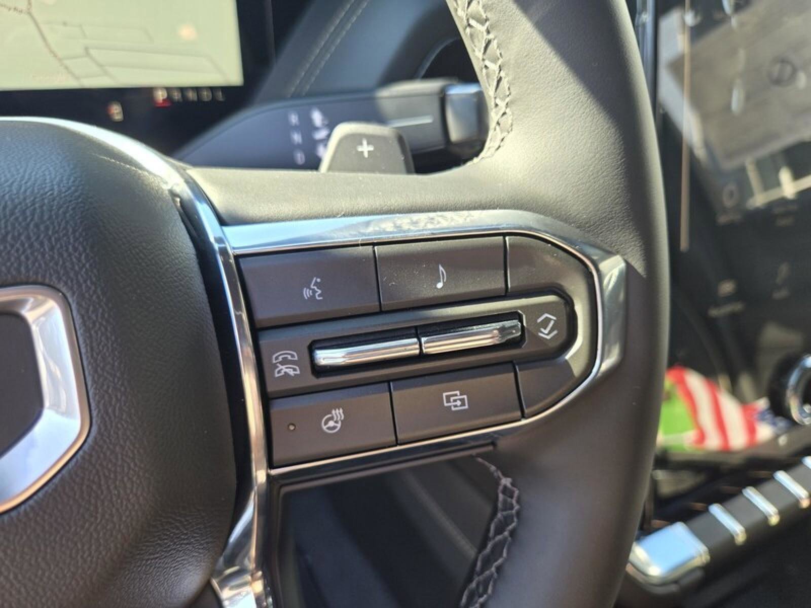 New 2026 GMC Yukon XL Elevation w/ Elevation Premium Package image 13