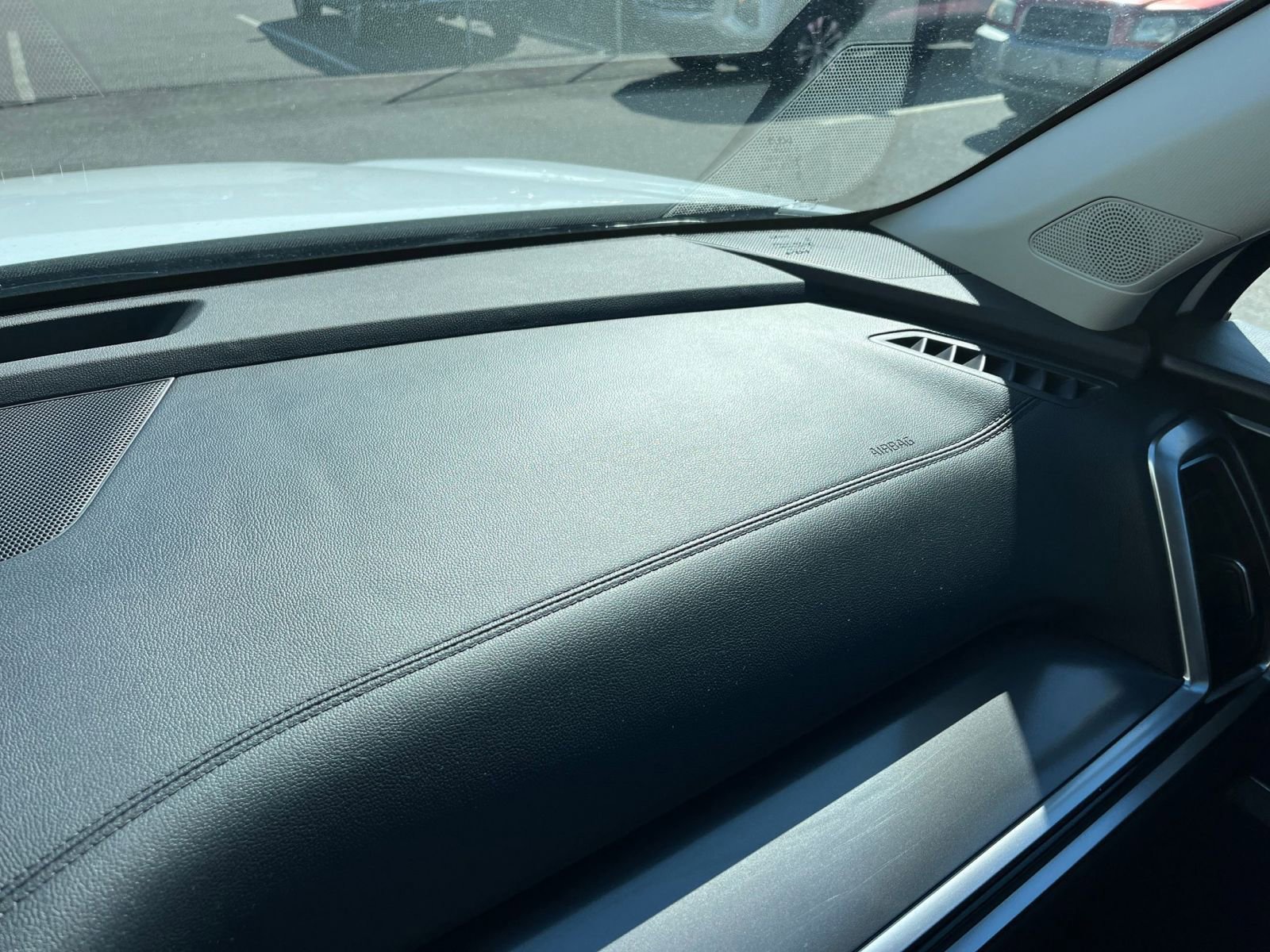 Used 2024 Kia Sorento S image 36