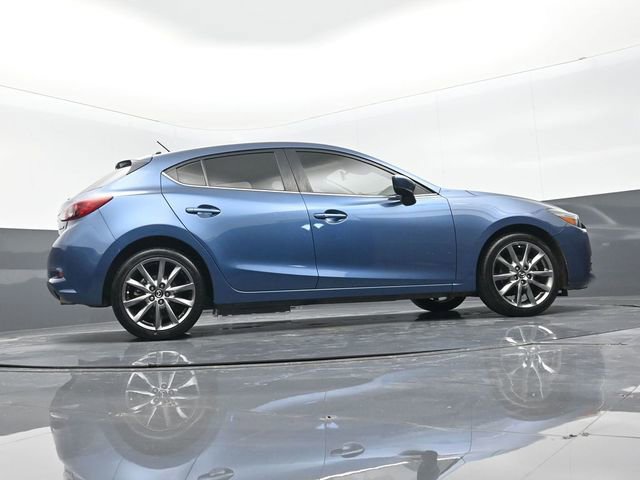 Used 2018 MAZDA MAZDA3 Touring image 24