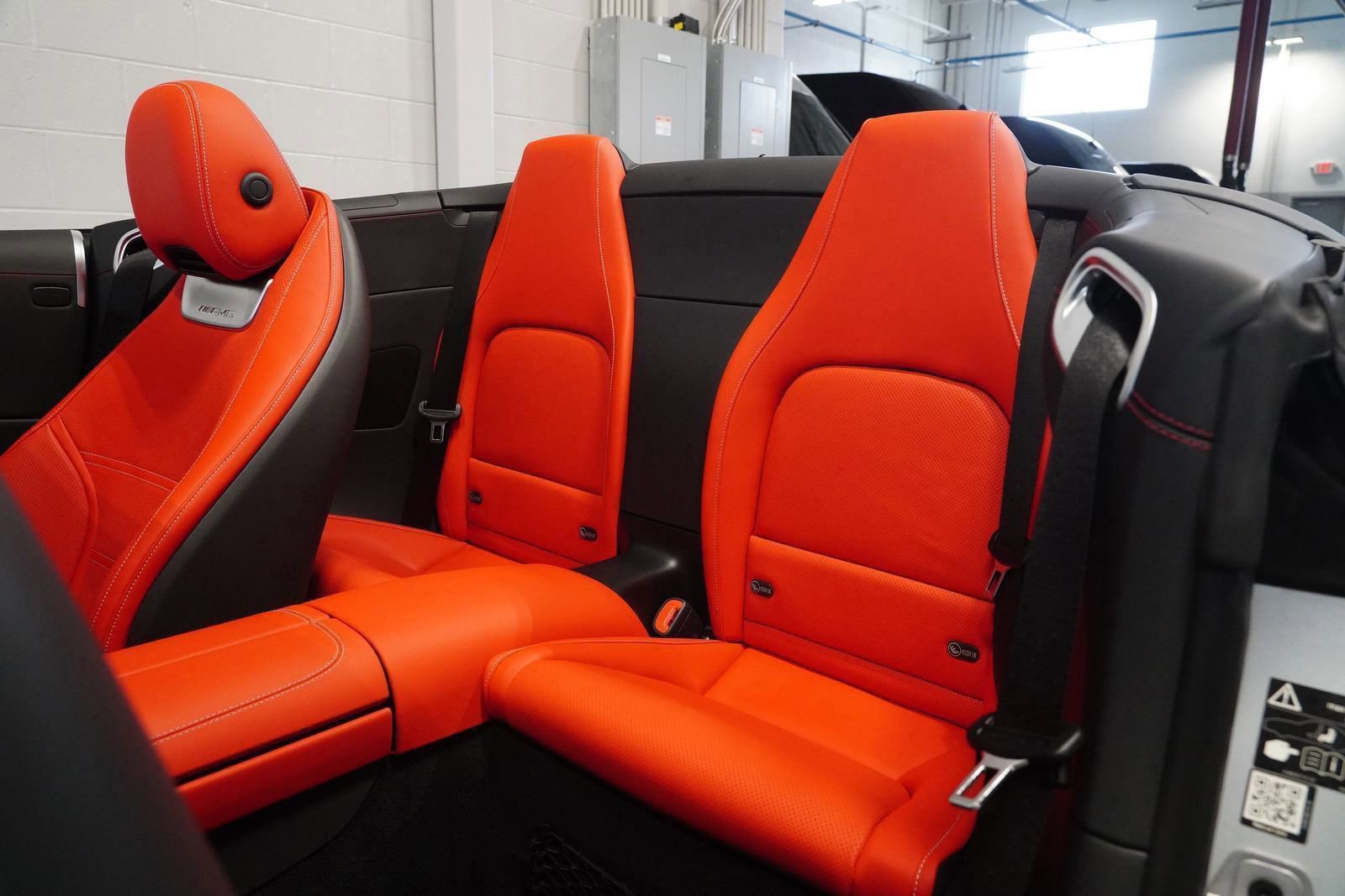 Used 2025 Mercedes-Benz SL 63 AMG 4MATIC image 16